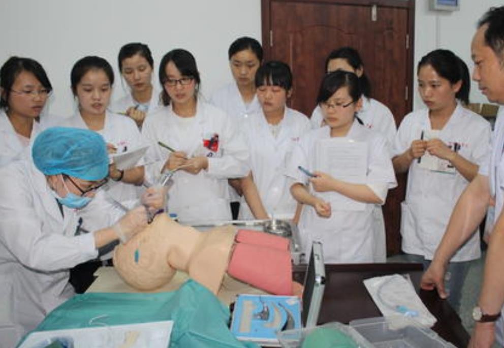 臨床醫(yī)學(xué)選考科目要求是什么